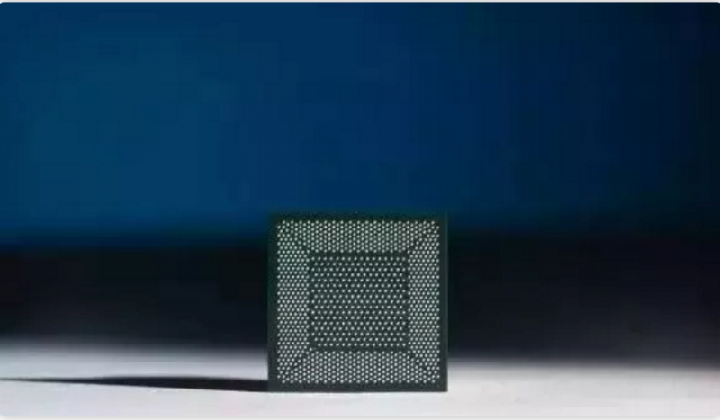 幾乎看不見(jiàn)的3D打印機(jī)器人；西澳大利亞大學(xué)的研究人員開(kāi)發(fā)出一種保護(hù)生態(tài)機(jī)器魚(yú)；效率達(dá)CPU一萬(wàn)倍的神經(jīng)形態(tài)芯片發(fā)布！